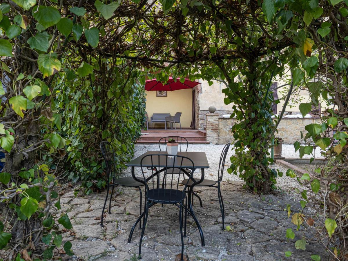 Podere Mona Pomarance Buitenkant foto