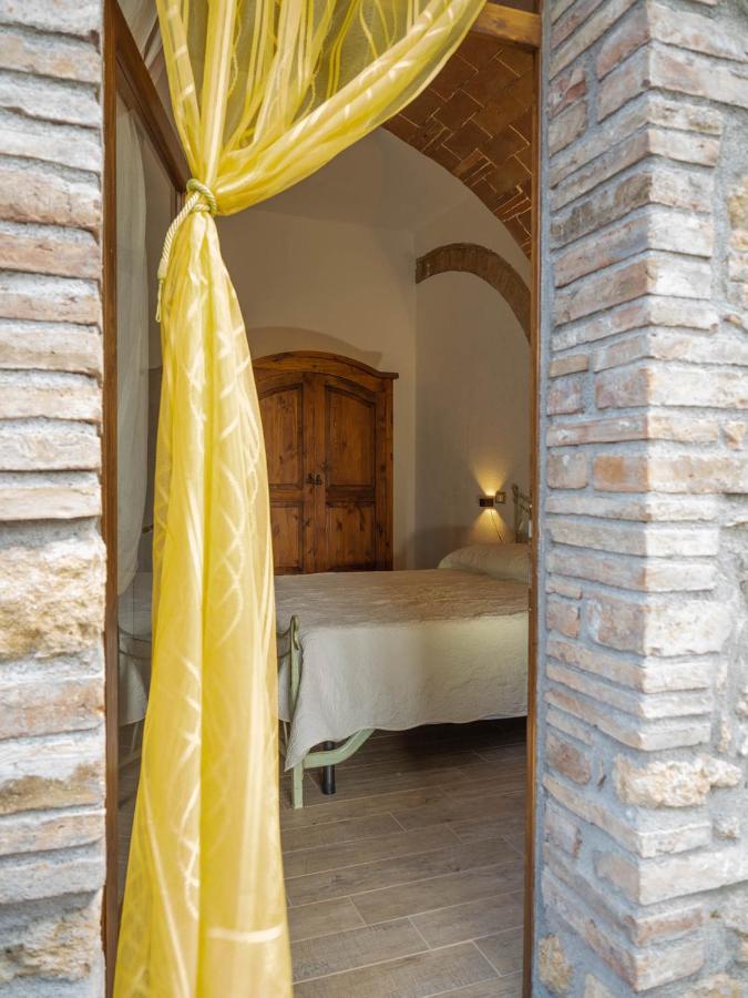 Podere Mona Pomarance Buitenkant foto