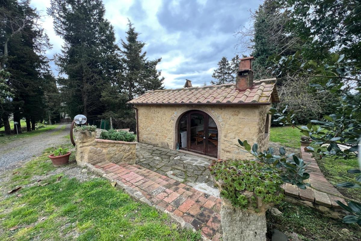Podere Mona Pomarance Buitenkant foto